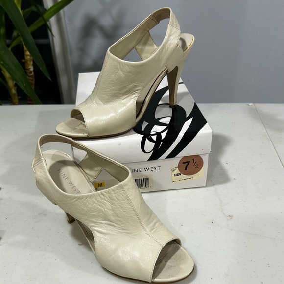 Nine West Ivory Peep Toe Heels - Picture 1 of 6